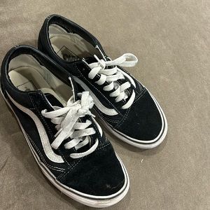 Old skool black vans